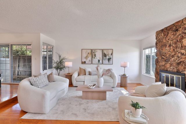 125 Sugar Maple Drive, San Jose, CA 95136