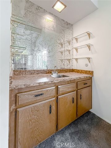 230 Via Del Caballo, Oak Park, CA 91377