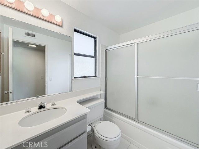 230 Via Del Caballo, Oak Park, CA 91377