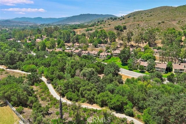 230 Via Del Caballo, Oak Park, CA 91377