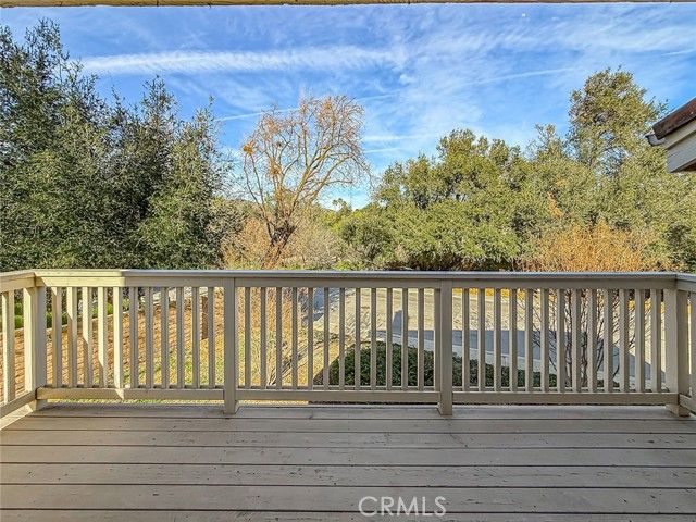 230 Via Del Caballo, Oak Park, CA 91377