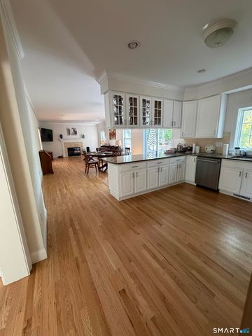 25 Bauer Pl Extension, Westport, CT 06880