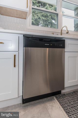 7901 VERREE RD, Philadelphia, PA 19111