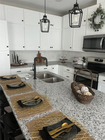 739 Oak Leaf Trail, East Tawakoni, TX 75472