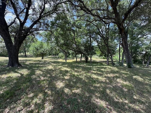 210 Fm 2762, Flatonia, TX 78941