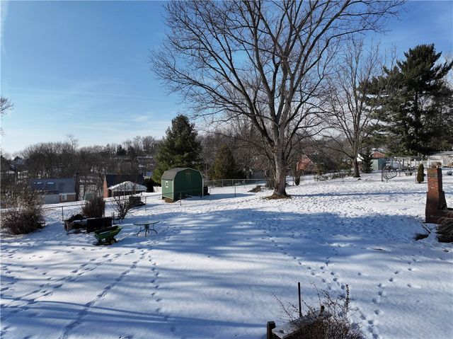 212 Clutter Street, North Strabane, PA 15317