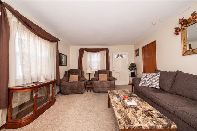 212 Clutter Street, North Strabane, PA 15317