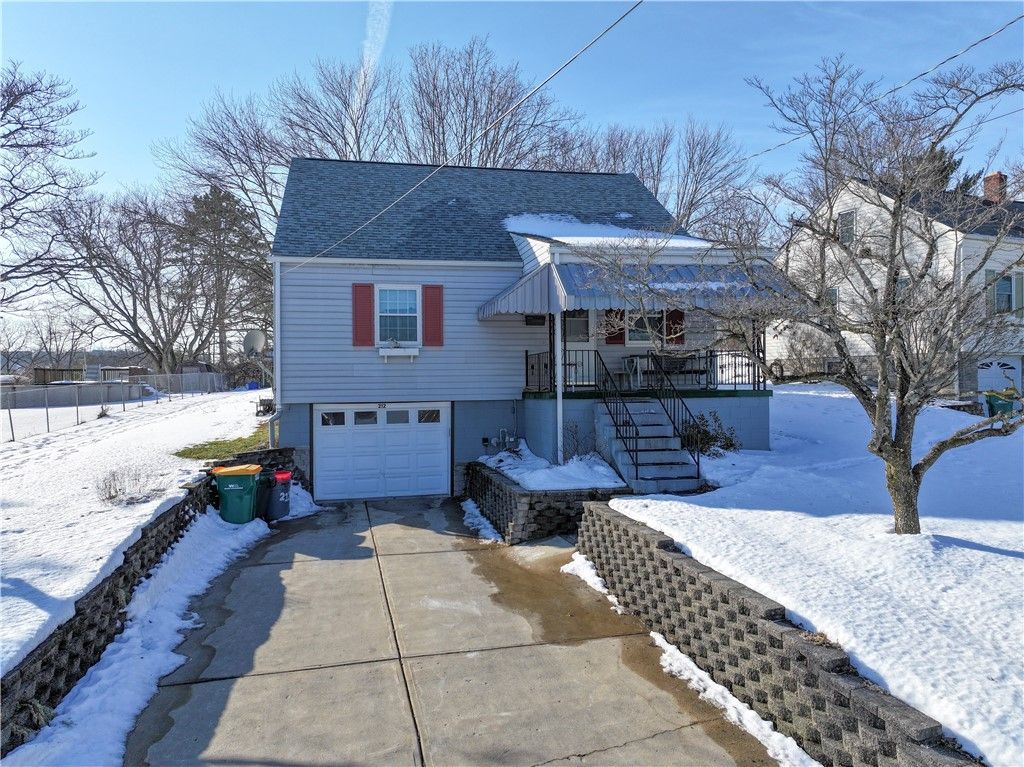 212 Clutter Street, North Strabane, PA 15317