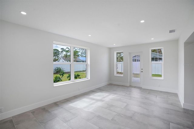 5528 BRIARCLIFF DRIVE, Sarasota, FL 34232