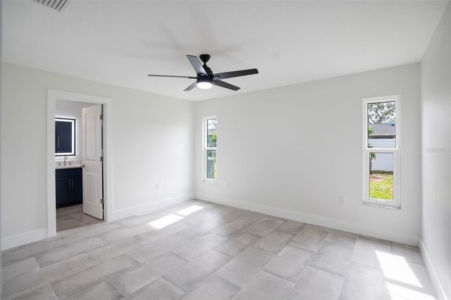 5528 BRIARCLIFF DRIVE, Sarasota, FL 34232