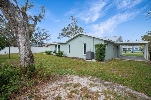 5528 BRIARCLIFF DRIVE, Sarasota, FL 34232