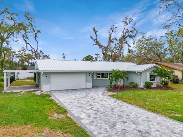 5528 BRIARCLIFF DRIVE, Sarasota, FL 34232