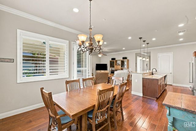 14304 Del Webb Court, Bakersfield, CA 93306