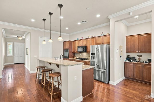 14304 Del Webb Court, Bakersfield, CA 93306