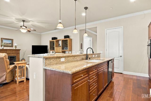 14304 Del Webb Court, Bakersfield, CA 93306