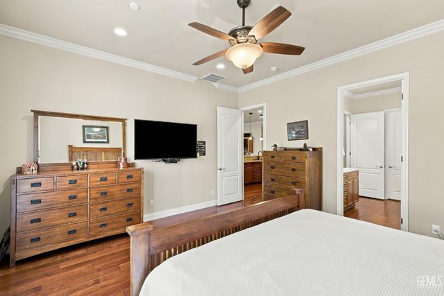 14304 Del Webb Court, Bakersfield, CA 93306