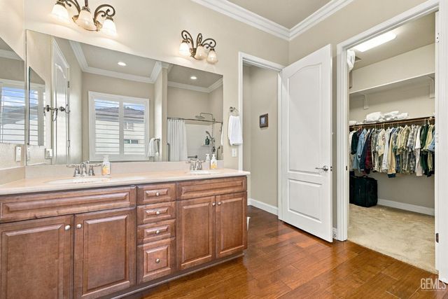 14304 Del Webb Court, Bakersfield, CA 93306