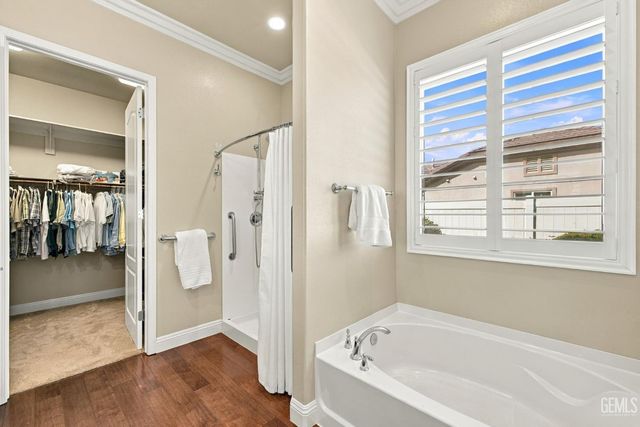 14304 Del Webb Court, Bakersfield, CA 93306