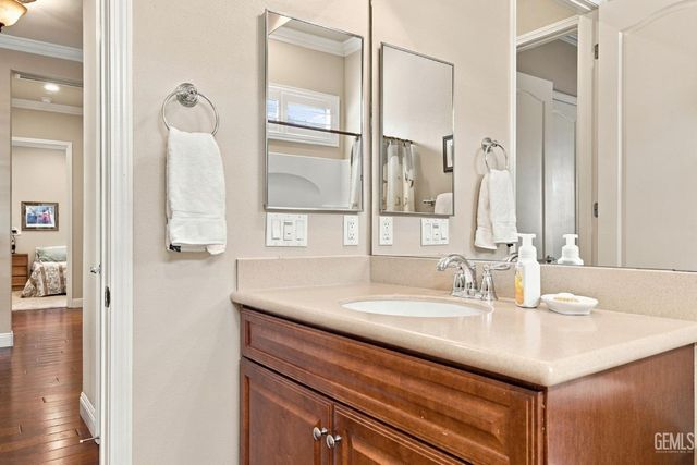 14304 Del Webb Court, Bakersfield, CA 93306