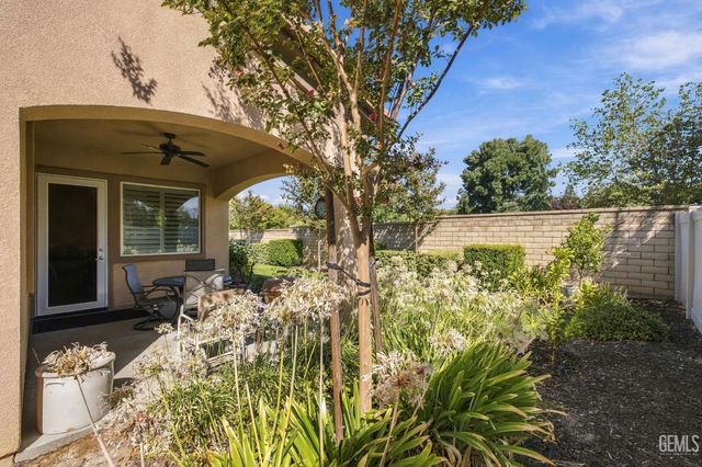 14304 Del Webb Court, Bakersfield, CA 93306