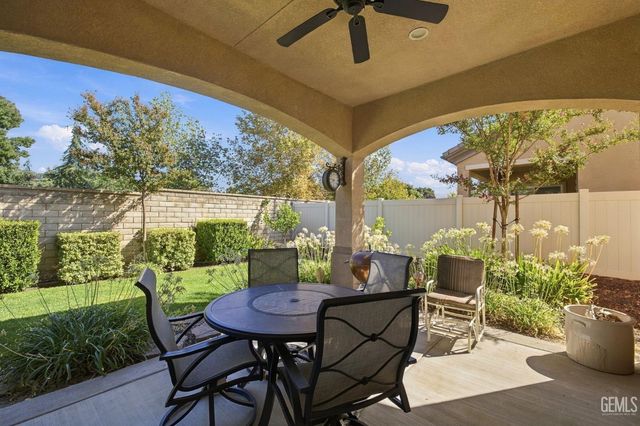 14304 Del Webb Court, Bakersfield, CA 93306