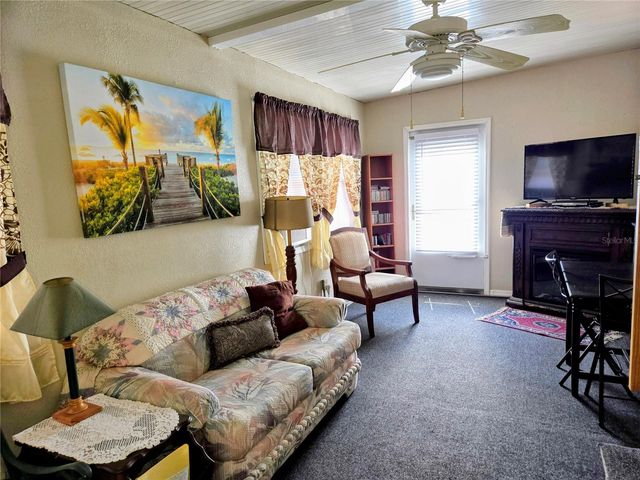 6235 PARKSEND LANE, Zephyrhills, FL 33542