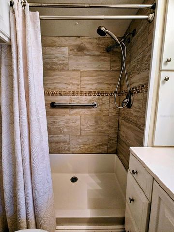 6235 PARKSEND LANE, Zephyrhills, FL 33542