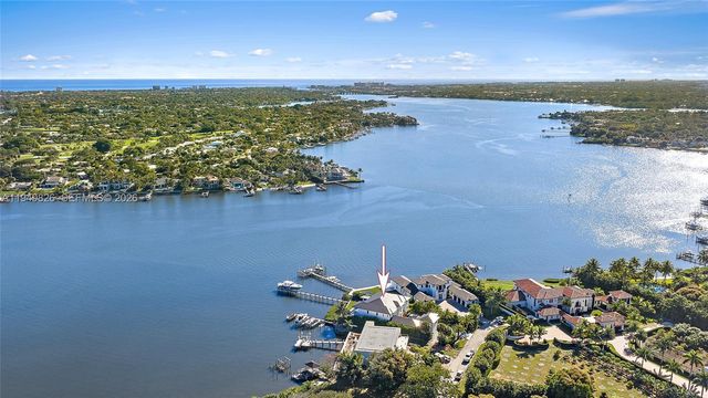 9 Bamboo Ln, Jupiter, FL 33458