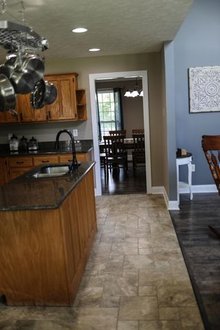 280 Switchboard RD, Portland, TN 37148