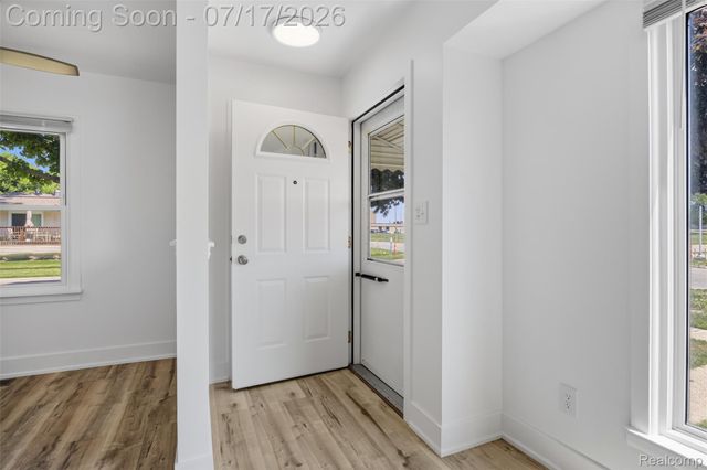 972 Arlene Avenue, Pontiac, MI 48340
