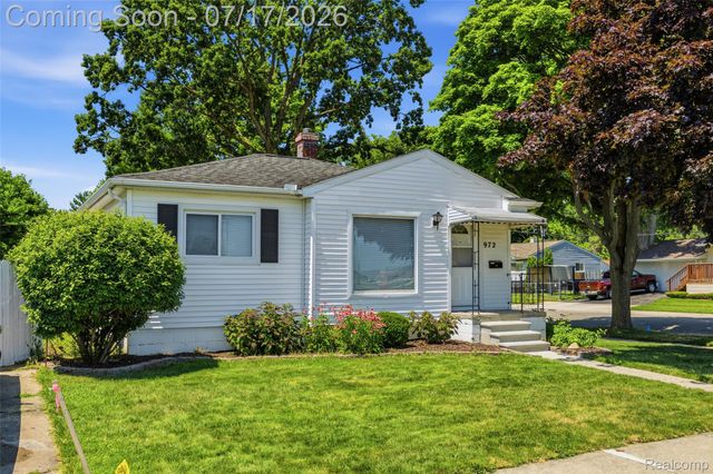 972 Arlene Avenue, Pontiac, MI 48340