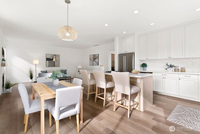 24023 SE 10th Street, Sammamish, WA 98075