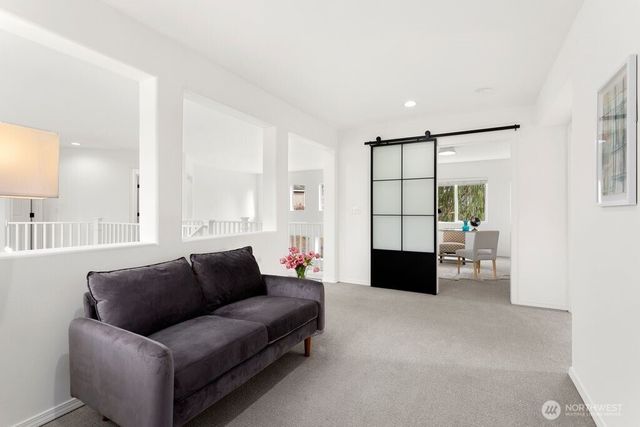 24023 SE 10th Street, Sammamish, WA 98075