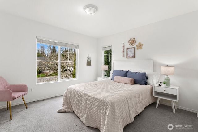 24023 SE 10th Street, Sammamish, WA 98075