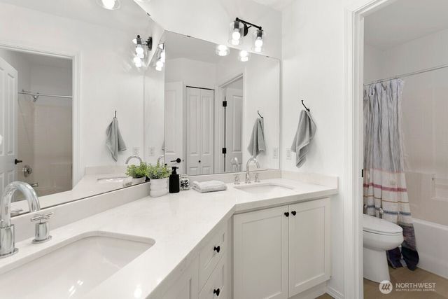 24023 SE 10th Street, Sammamish, WA 98075