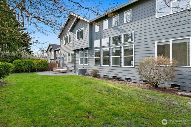 24023 SE 10th Street, Sammamish, WA 98075