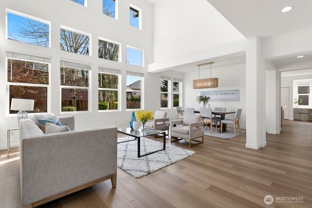 24023 SE 10th Street, Sammamish, WA 98075