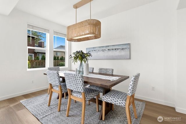 24023 SE 10th Street, Sammamish, WA 98075