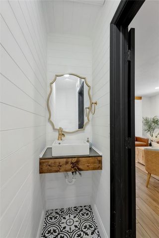 4400 44TH AVENUE N, St Petersburg, FL 33714