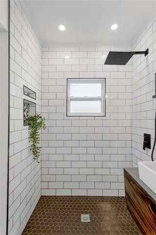 4400 44TH AVENUE N, St Petersburg, FL 33714