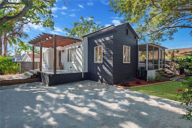 4400 44TH AVENUE N, St Petersburg, FL 33714