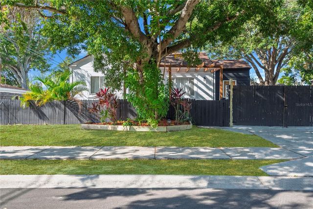 4400 44TH AVENUE N, St Petersburg, FL 33714