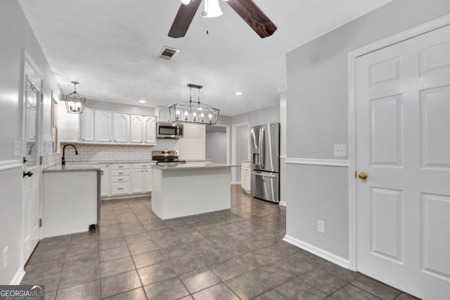 125 Flint Hill Drive, Oxford, GA 30054