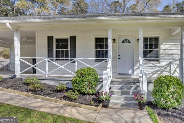 125 Flint Hill Drive, Oxford, GA 30054