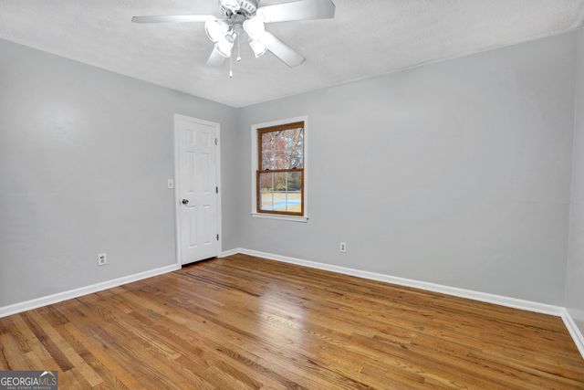 125 Flint Hill Drive, Oxford, GA 30054