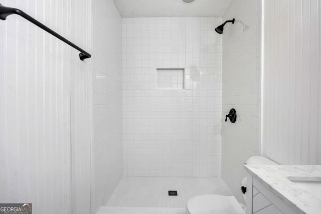 125 Flint Hill Drive, Oxford, GA 30054