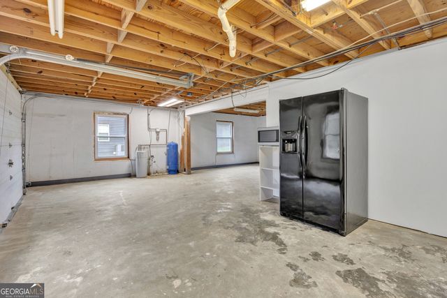 125 Flint Hill Drive, Oxford, GA 30054