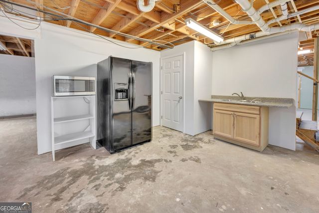 125 Flint Hill Drive, Oxford, GA 30054