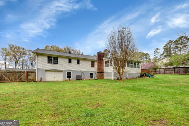 125 Flint Hill Drive, Oxford, GA 30054