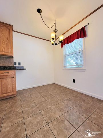 12960 Birrell Street, Southgate, MI 48195